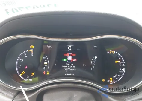 2014 Jeep Grand Cherokee Overland z USA, uszkodzony, nr VIN 1C4RJECM0EC300286